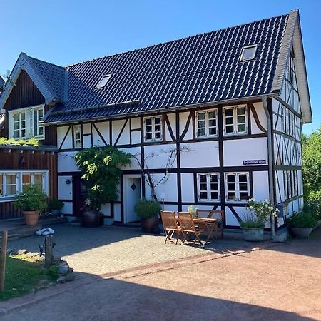 Fachwerkhaus Am Waldesrand Solingen Exterior foto